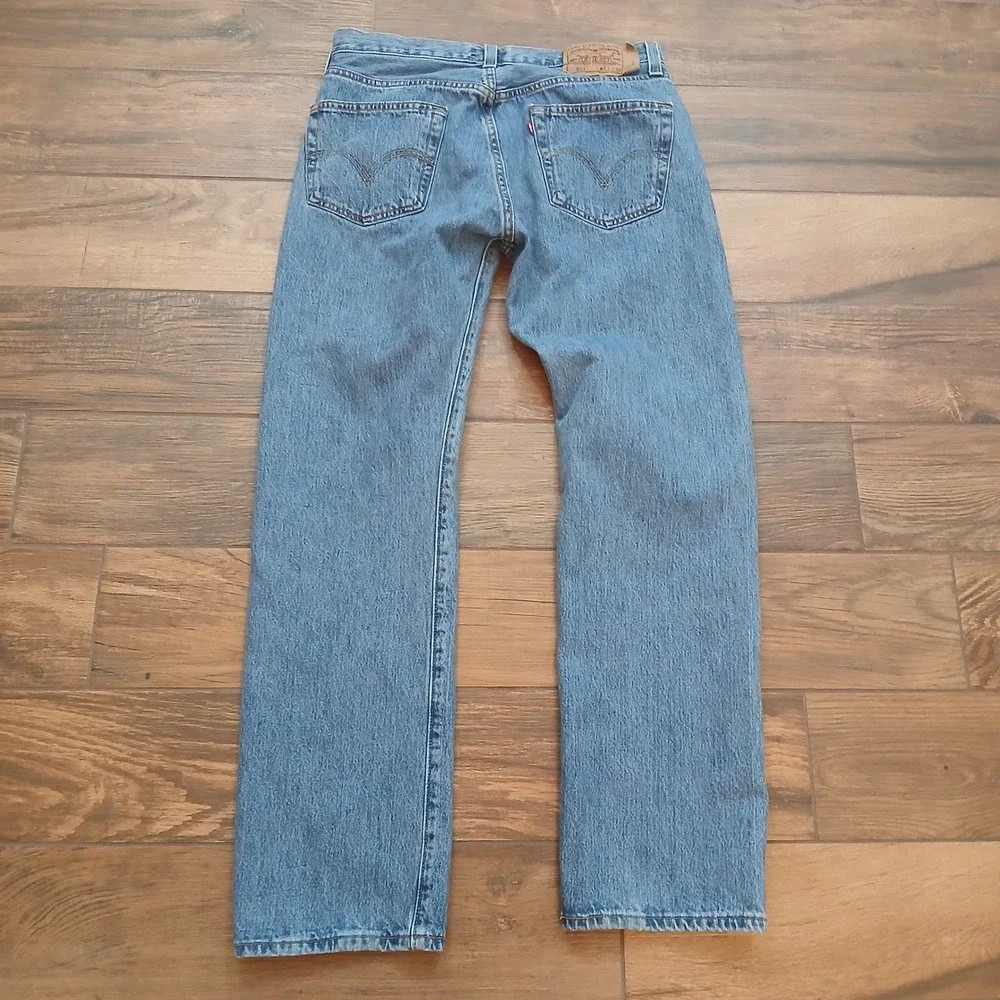 Levi's 501 Mens 34x32 (FITS 31x30) Blue Denim Straight Leg Button Fly Y2K
